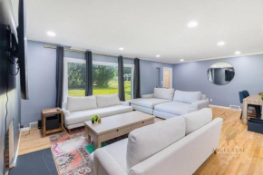 Modern 1800sqf 1 Level, half Acre, Troy,Birmingham